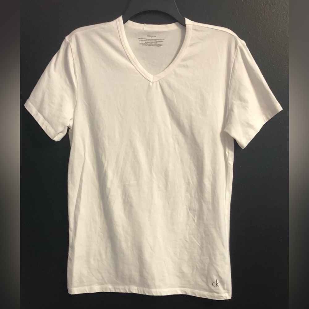 Calvin Klein White V-Neck Short Sleeve Tee
